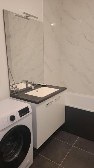 Appartement Chic 5 Min Disneyland/Vallee Village Serris Eksteriør billede